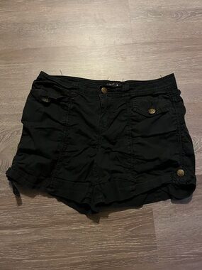 Dots Black Utility Cargo  Shorts curvy size 9/10